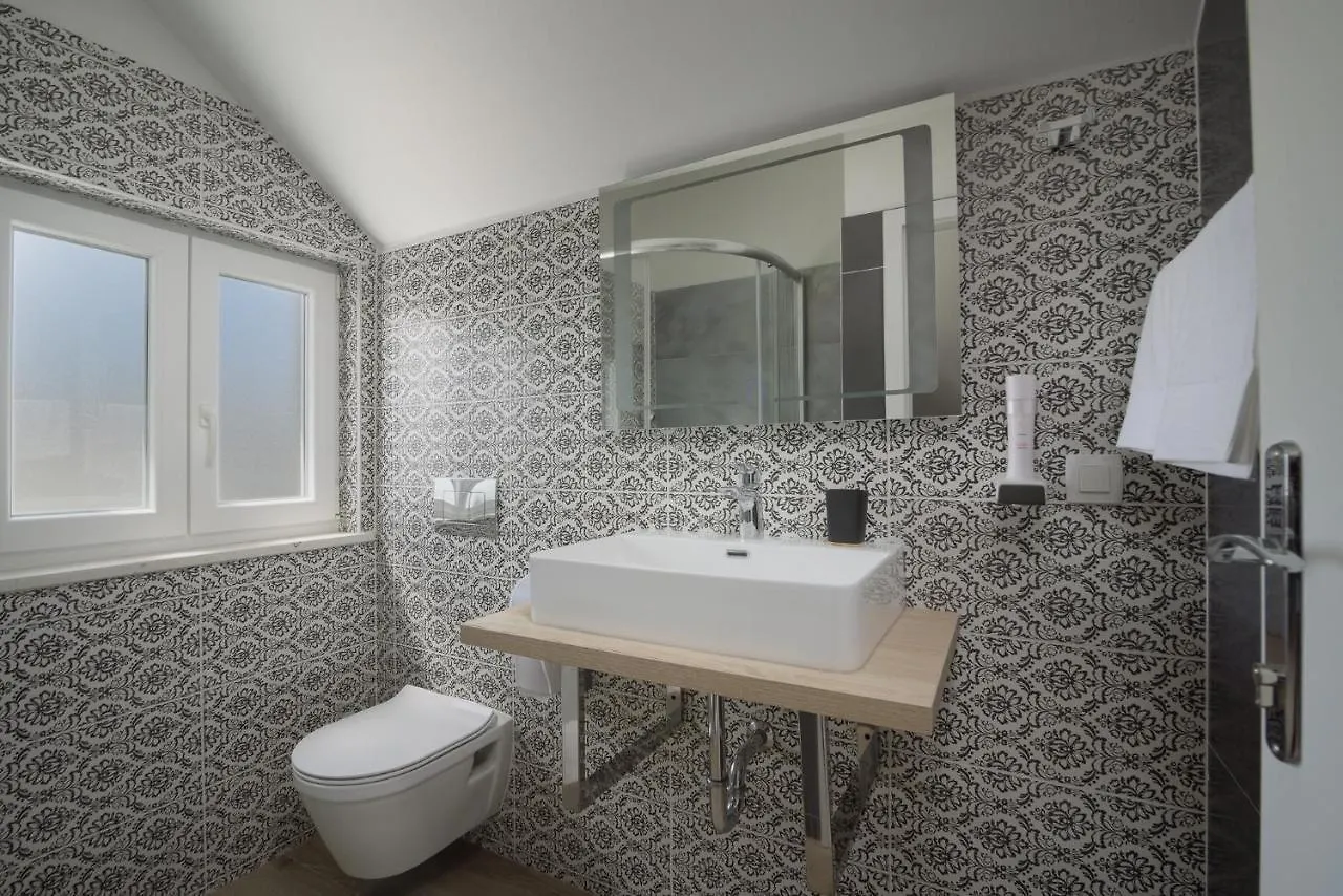 Vila White Trogir Nocleg ze śniadaniem