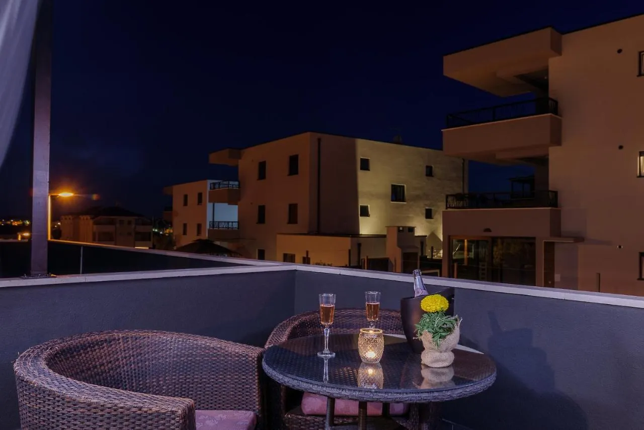 Vila White Trogir