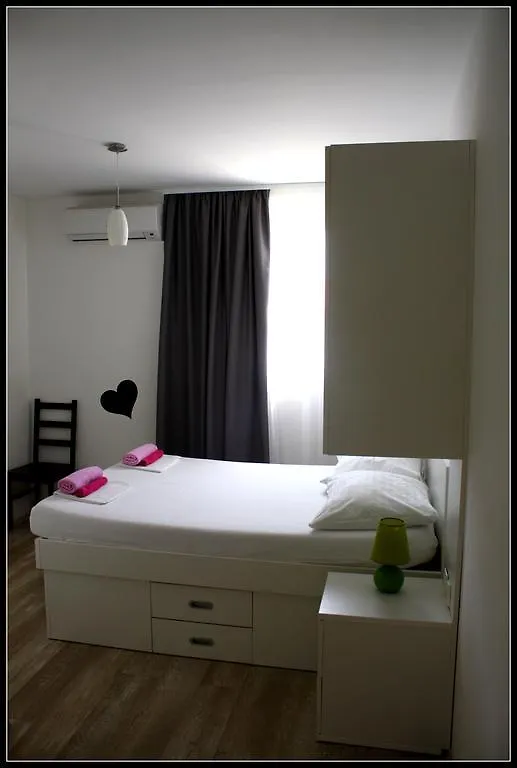 Vila White krevet i doručak