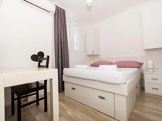 Vila White krevet i doručak